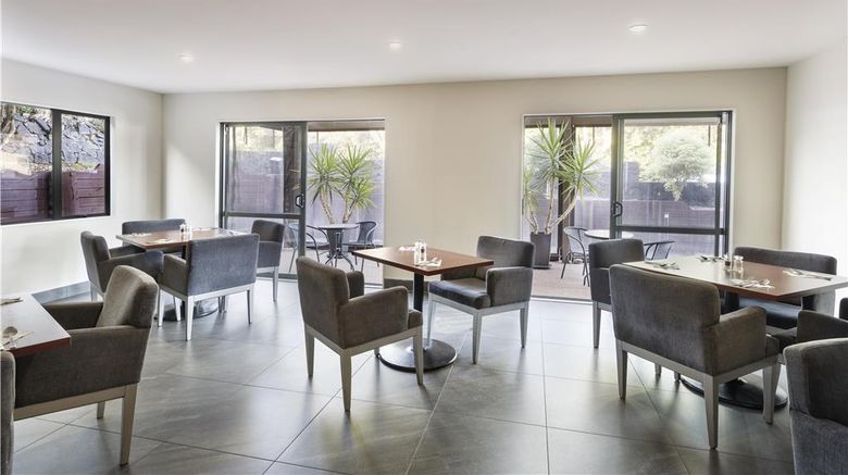 <b>Greenlane Suites Restaurant</b>. Images powered by <a href="https://iceportal.shijigroup.com/" title="IcePortal" target="_blank">IcePortal</a>.