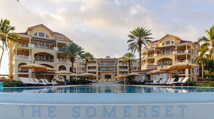 The Somerset on Grace Bay Pool