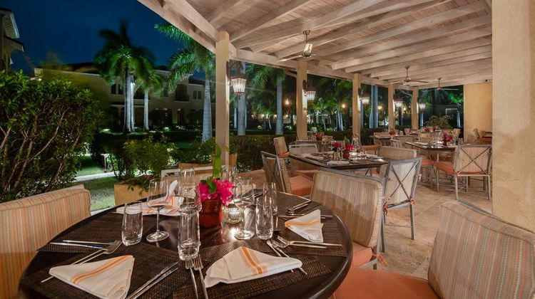 The Somerset on Grace Bay Restaurant