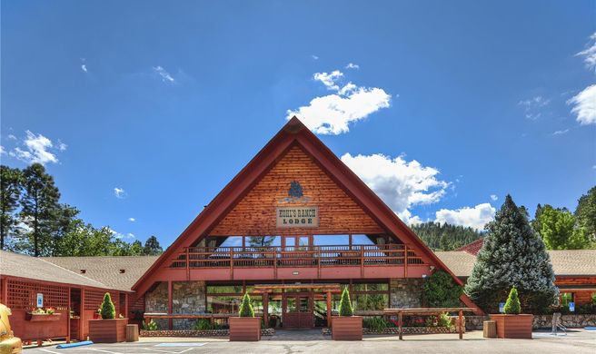 Kohls Ranch Lodge Exterior