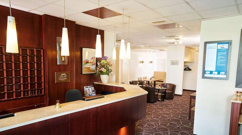 <b>Amrath Hotel Media Park Lobby</b>. Images powered by <a href="https://iceportal.shijigroup.com/" title="IcePortal" target="_blank">IcePortal</a>.