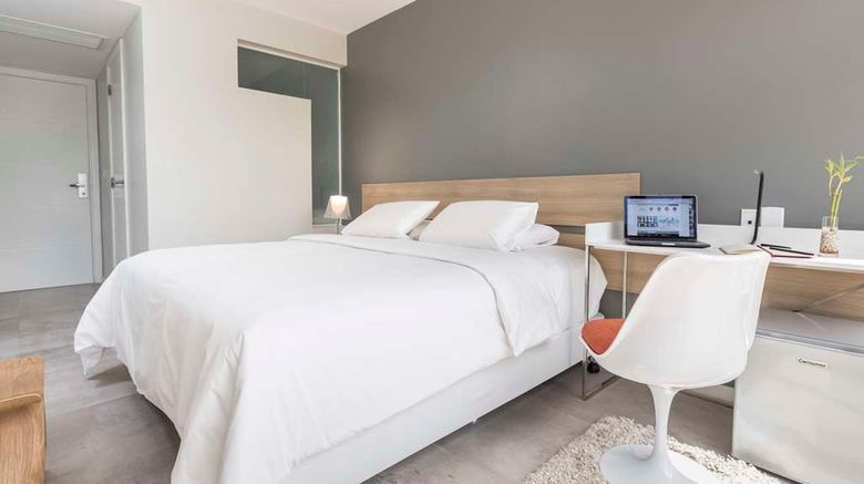<b>HUB Hotel Asuncion Room</b>. Images powered by <a href="https://iceportal.shijigroup.com/" title="IcePortal" target="_blank">IcePortal</a>.
