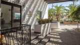 <b>Medano Hotel & Suites Lobby</b>. Images powered by <a href="https://iceportal.shijigroup.com/" title="IcePortal" target="_blank">IcePortal</a>.
