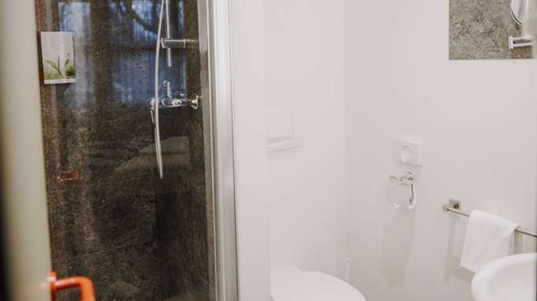 <b>Parkhotel Salzburg Room</b>. Images powered by <a href="https://iceportal.shijigroup.com/" title="IcePortal" target="_blank">IcePortal</a>.