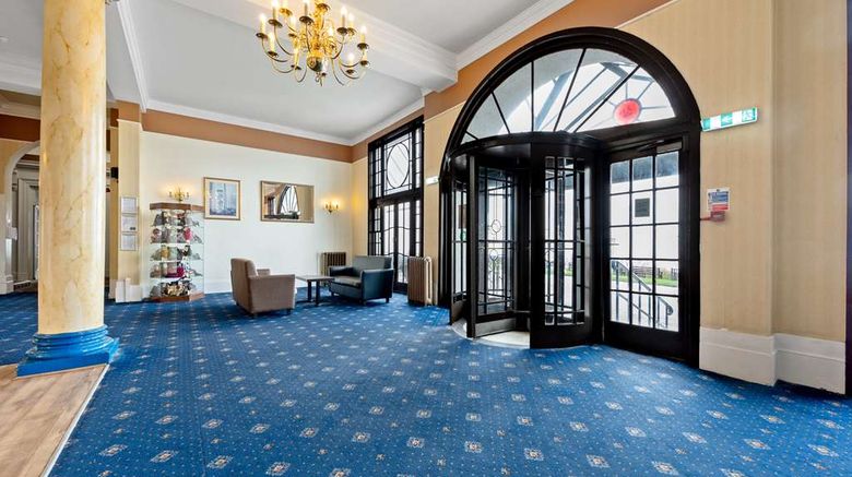 <b>Bay Royal Whitby Hotel Lobby</b>. Images powered by <a href="https://iceportal.shijigroup.com/" title="IcePortal" target="_blank">IcePortal</a>.
