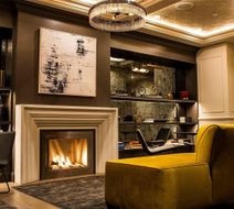 Hotel 32 32 Lobby