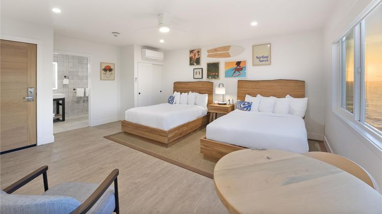 Laguna Surf Lodge by SCP Room