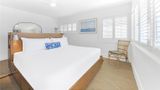 Laguna Surf Lodge by SCP Room
