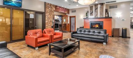 Seven Oaks Hotel Regina, SureStay Lobby
