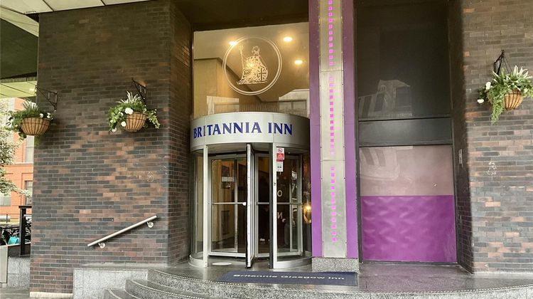 Britannia Inn Glasgow Exterior