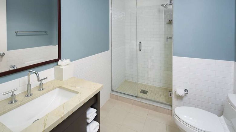 <b>Andover Inn Room</b>. Images powered by <a href="https://iceportal.shijigroup.com/" title="IcePortal" target="_blank">IcePortal</a>.