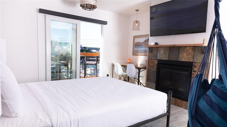 <b>SCP Depoe Bay Room</b>. Images powered by <a href="https://iceportal.shijigroup.com/" title="IcePortal" target="_blank">IcePortal</a>.