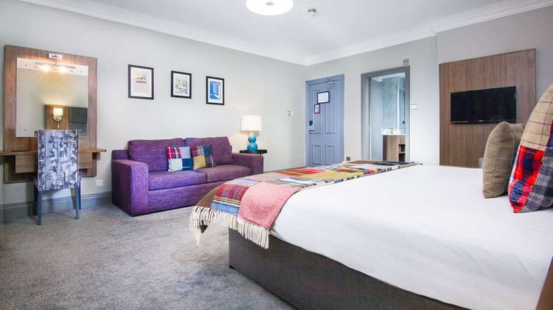 <b>The Yorkshire Hotel Room</b>. Images powered by <a href="https://iceportal.shijigroup.com/" title="IcePortal" target="_blank">IcePortal</a>.