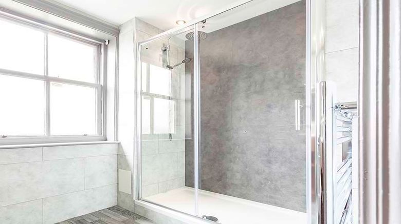 <b>The Yorkshire Hotel Suite</b>. Images powered by <a href="https://iceportal.shijigroup.com/" title="IcePortal" target="_blank">IcePortal</a>.