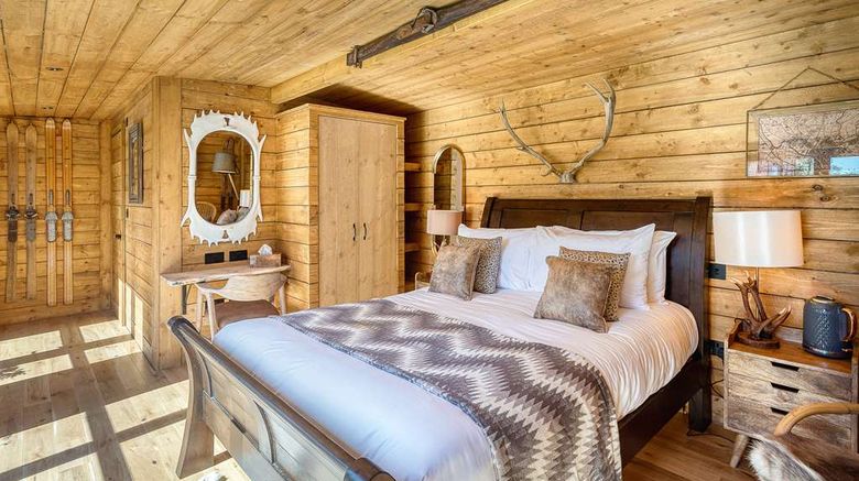 <b>Marmadukes Town House Hotel Suite</b>. Images powered by <a href="https://iceportal.shijigroup.com/" title="IcePortal" target="_blank">IcePortal</a>.