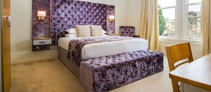 White Hart Hotel Room