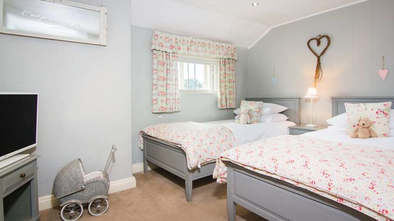 <b>Black Horse Inn Room</b>. Images powered by <a href="https://iceportal.shijigroup.com/" title="IcePortal" target="_blank">IcePortal</a>.