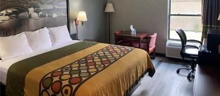 Super 8 Chenoa Room