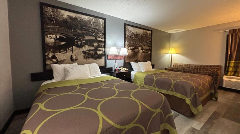 <b>Super 8 Chenoa Room</b>. Images powered by <a href="https://iceportal.shijigroup.com/" title="IcePortal" target="_blank">IcePortal</a>.