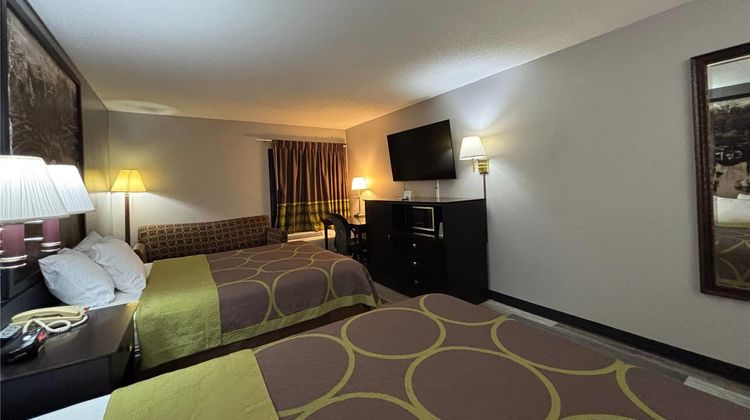 Super 8 Chenoa Room