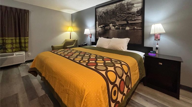 <b>Super 8 Chenoa Room</b>. Images powered by <a href="https://iceportal.shijigroup.com/" title="IcePortal" target="_blank">IcePortal</a>.