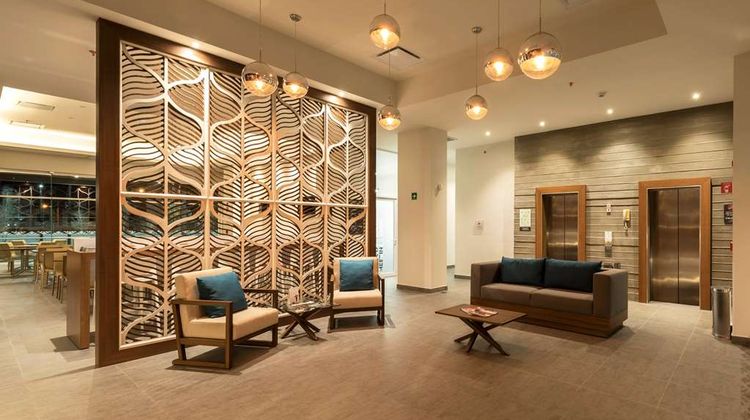 Microtel Inn & Suites Irapuato Lobby