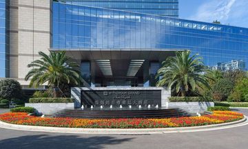 Wyndham Grand Plaza Royale Eve