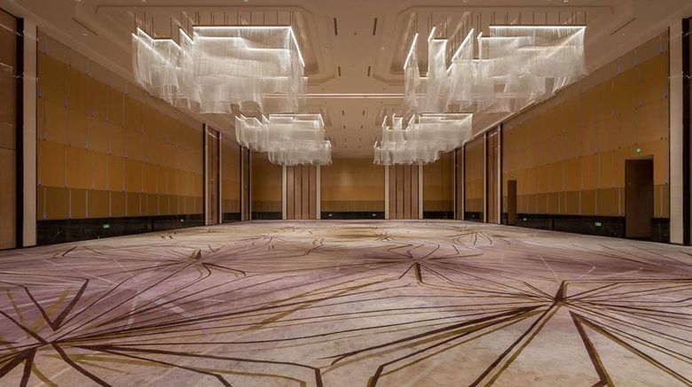 <b>Wyndham Grand Plaza Royale Eve Ballroom</b>. Images powered by <a href="https://iceportal.shijigroup.com/" title="IcePortal" target="_blank">IcePortal</a>.