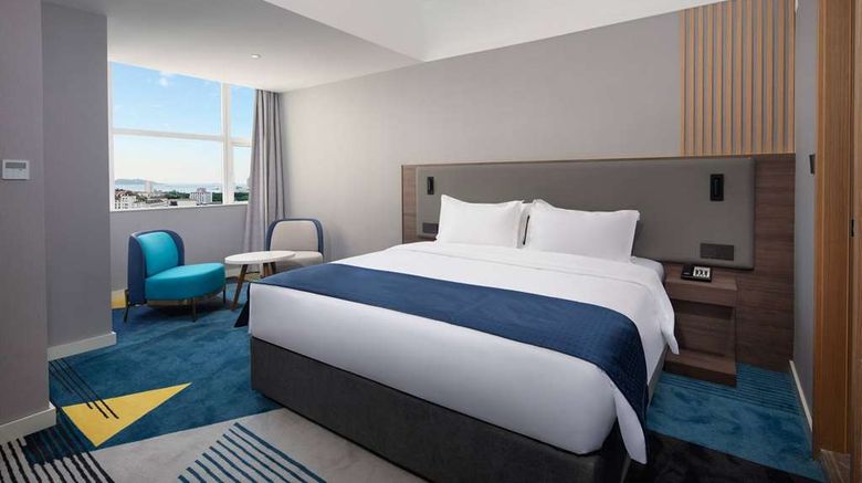 <b>Ramada Encore Qingdao Shinan Room</b>. Images powered by <a href="https://iceportal.shijigroup.com/" title="IcePortal" target="_blank">IcePortal</a>.