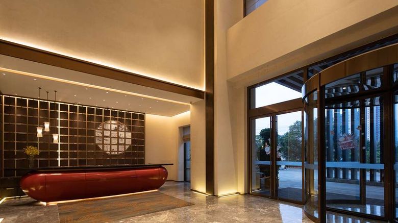 <b>Ramada Plaza Wyndham Wenzhou Cangnan Lobby</b>. Images powered by <a href="https://iceportal.shijigroup.com/" title="IcePortal" target="_blank">IcePortal</a>.