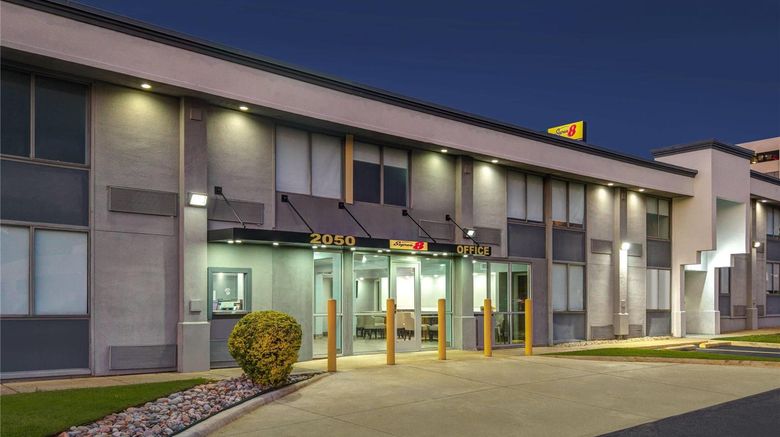 <b>Super 8 Ft Worth Entertainment District Exterior</b>. Images powered by <a href="https://iceportal.shijigroup.com/" title="IcePortal" target="_blank">IcePortal</a>.