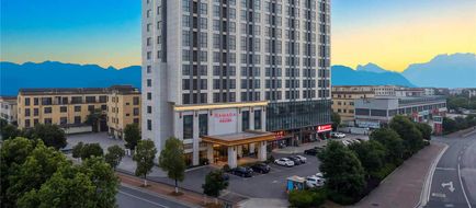 Ramada by Wyndham Zhangjiajie Exterior
