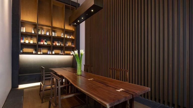 <b>Ramada by Wyndham Hengyang Zhengxiang Lobby</b>. Images powered by <a href="https://iceportal.shijigroup.com/" title="IcePortal" target="_blank">IcePortal</a>.