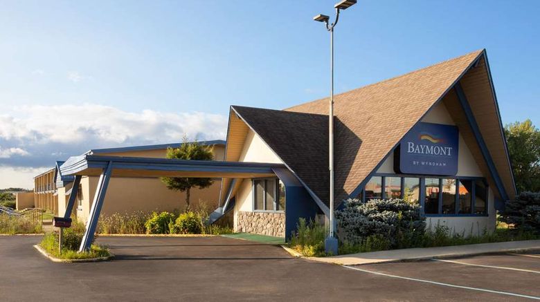 <b>Baymont by Wyndham Bay City Exterior</b>. Images powered by <a href="https://iceportal.shijigroup.com/" title="IcePortal" target="_blank">IcePortal</a>.