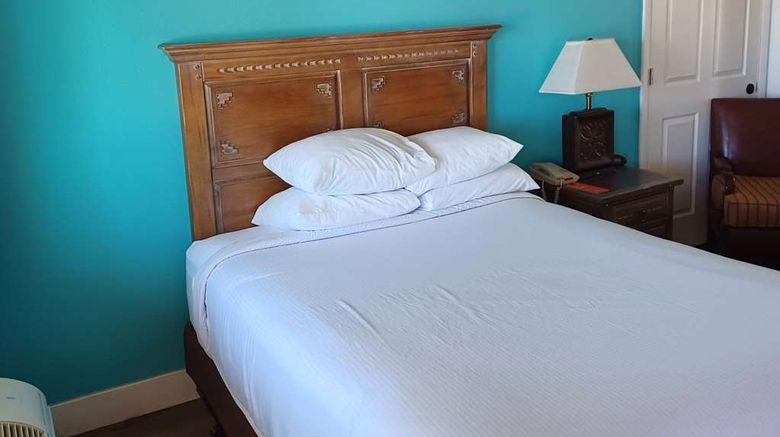 <b>Howard Johnson by Wyndham Springerville Room</b>. Images powered by <a href="https://iceportal.shijigroup.com/" title="IcePortal" target="_blank">IcePortal</a>.