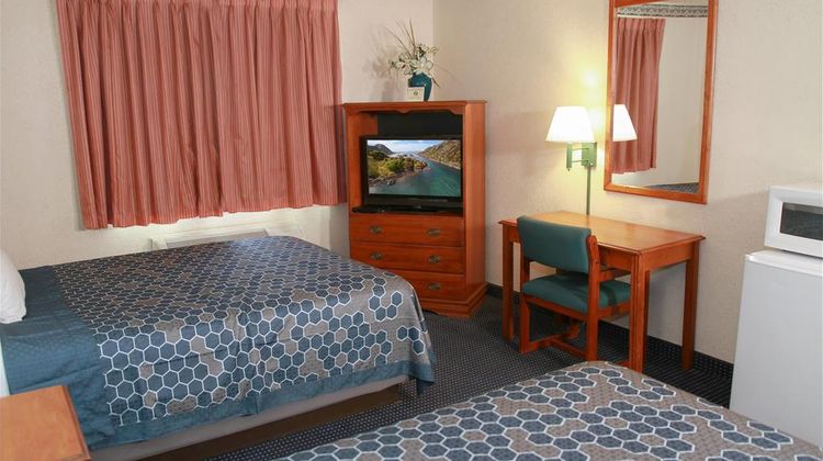 Travelodge by Wyndham Guymon Room