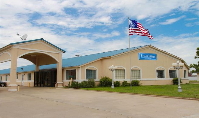 Travelodge by Wyndham Guymon Exterior