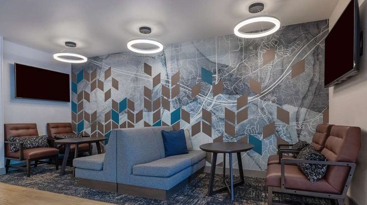 Hyatt Place Flagstaff Lobby