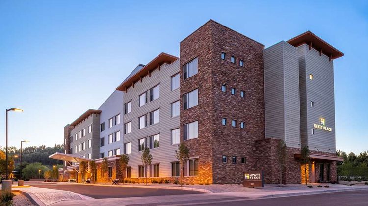 Hyatt Place Flagstaff Exterior