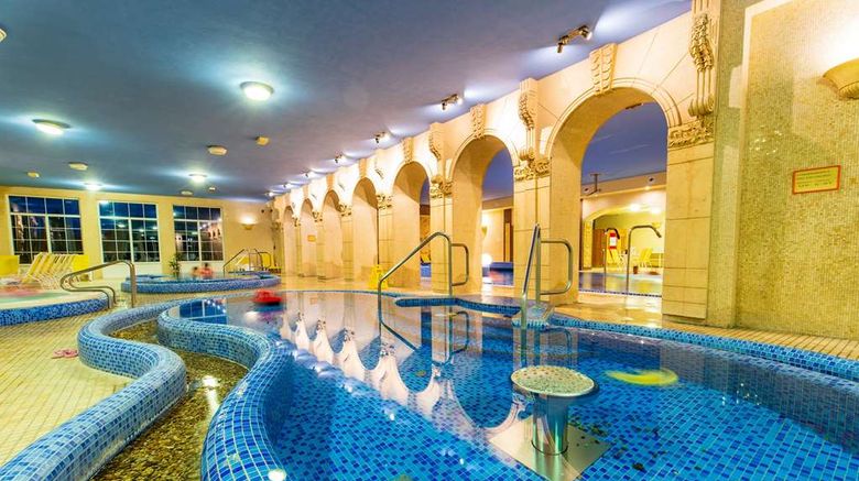 <b>Bellevue Conference & Wellnes Pool</b>. Images powered by <a href="https://iceportal.shijigroup.com/" title="IcePortal" target="_blank">IcePortal</a>.