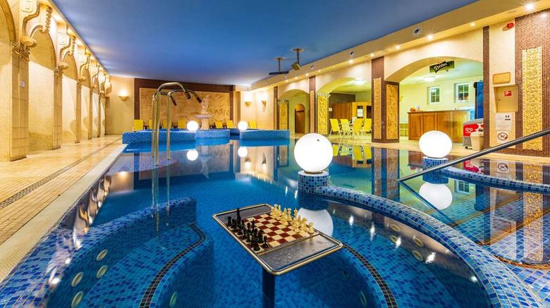 <b>Bellevue Conference & Wellnes Pool</b>. Images powered by <a href="https://iceportal.shijigroup.com/" title="IcePortal" target="_blank">IcePortal</a>.