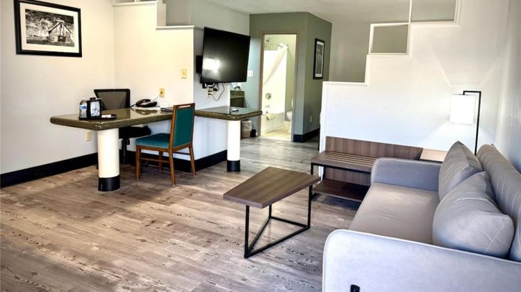 SureStay Plus by Best Western Cannon A.F Suite