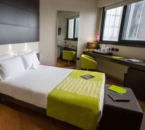 Best Western The Hub Hotel Room