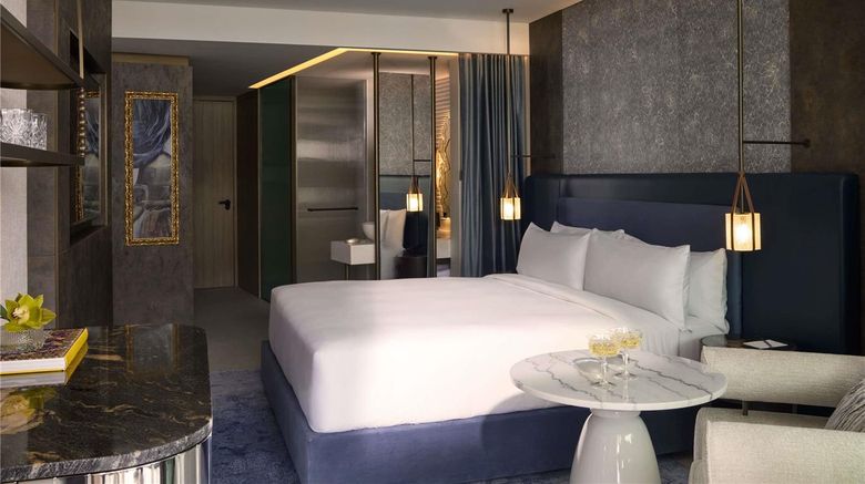 <b>SLS Barcelona Room</b>. Images powered by <a href="https://iceportal.shijigroup.com/" title="IcePortal" target="_blank">IcePortal</a>.