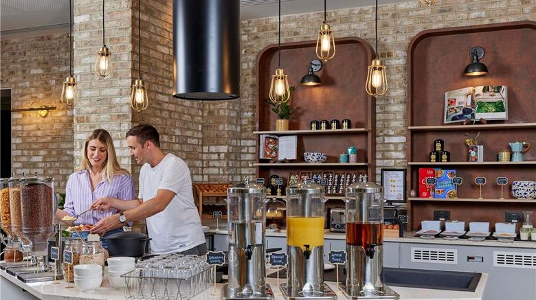<b>Aparthotel Adagio London City East Restaurant</b>. Images powered by <a href="https://iceportal.shijigroup.com/" title="IcePortal" target="_blank">IcePortal</a>.