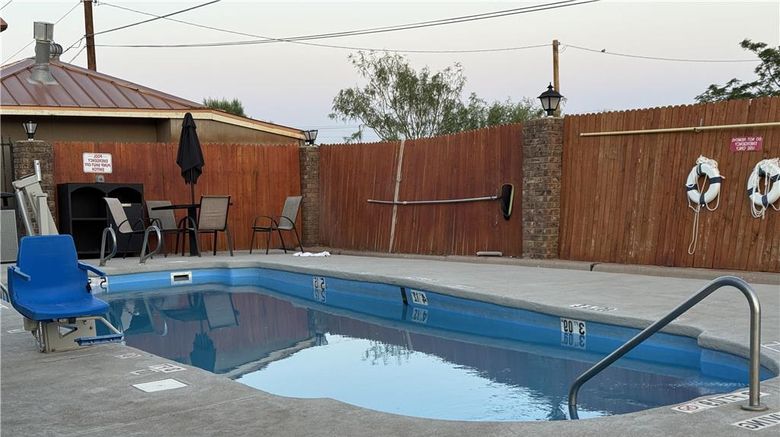 <b>SureStay Plus by Best Western Alamogordo Pool</b>. Images powered by <a href="https://iceportal.shijigroup.com/" title="IcePortal" target="_blank">IcePortal</a>.