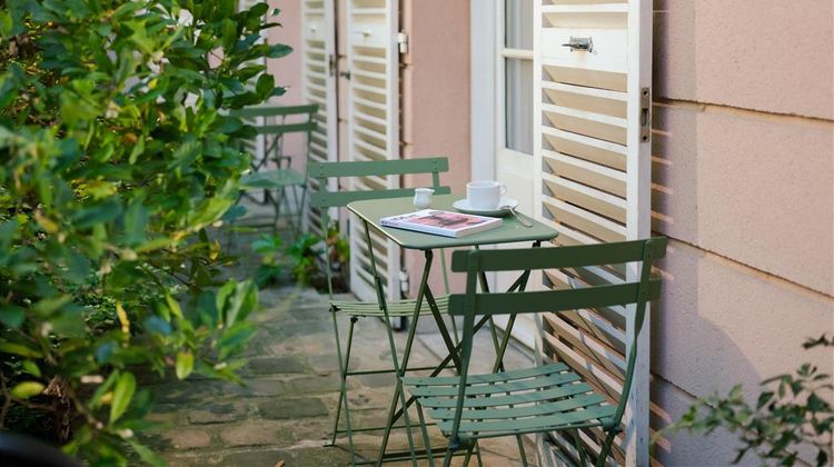 Hotel des Grandes Ecoles Room