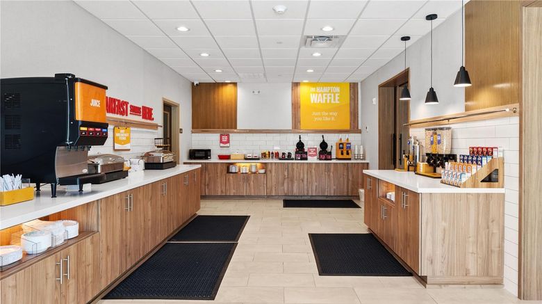 <b>Hampton Inn Wharton TX Restaurant</b>. Images powered by <a href="https://iceportal.shijigroup.com/" title="IcePortal" target="_blank">IcePortal</a>.