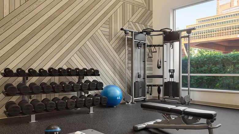 <b>DoubleTree by Hilton New York LaGuardia Health</b>. Images powered by <a href="https://iceportal.shijigroup.com/" title="IcePortal" target="_blank">IcePortal</a>.