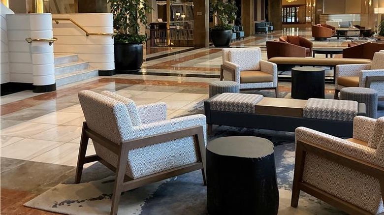 <b>DoubleTree by Hilton New York LaGuardia Lobby</b>. Images powered by <a href="https://iceportal.shijigroup.com/" title="IcePortal" target="_blank">IcePortal</a>.